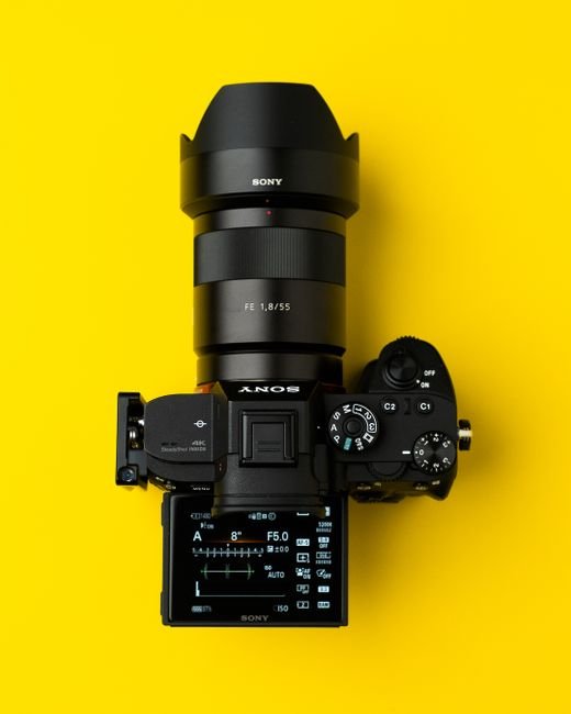 Dodge Mirrorless Gold