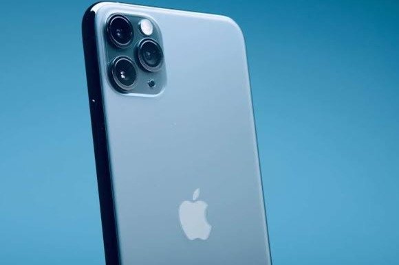 iPhone 15 Pro – 256GB