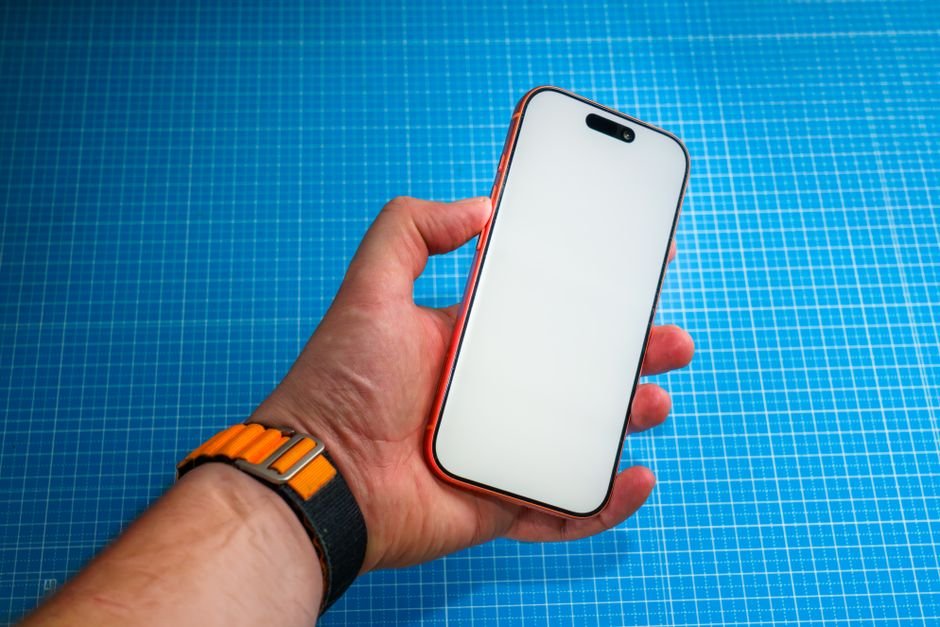 Apple iPhone 15 - Apple iPhone (Good Condition)
