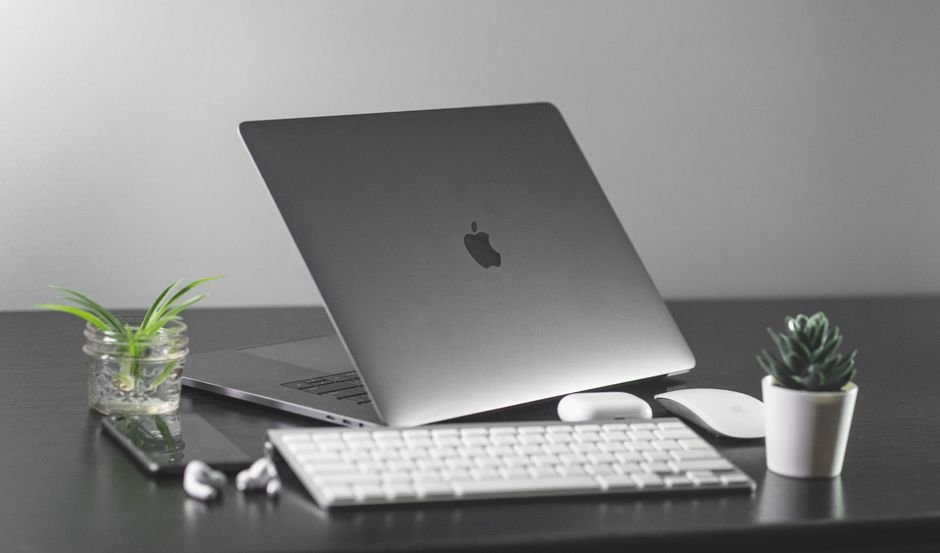 Apple MacBook Pro 14" - Apple iPhone (Good Condition)