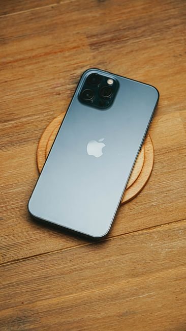 Apple iPhone 15 - Apple iPhone (Good Condition)
