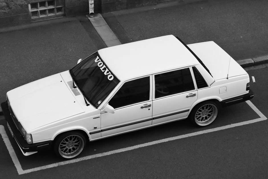 Volvo Series 5 - Sedan (Good Condition)