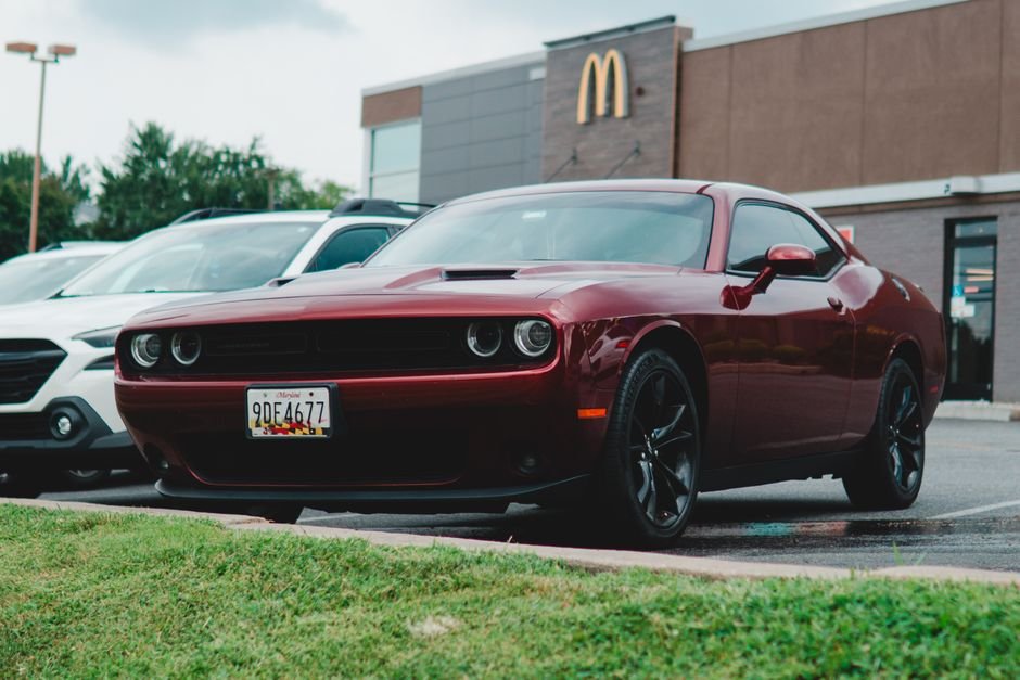 Dodge Sport Edition - Sedan (Like New)