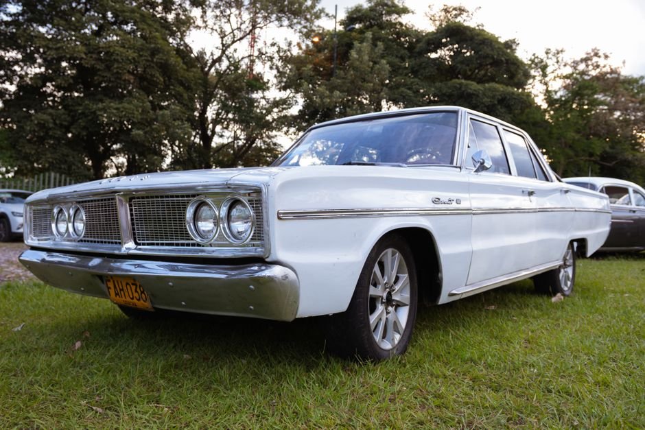 Dodge Deluxe - Sedan (Like New)