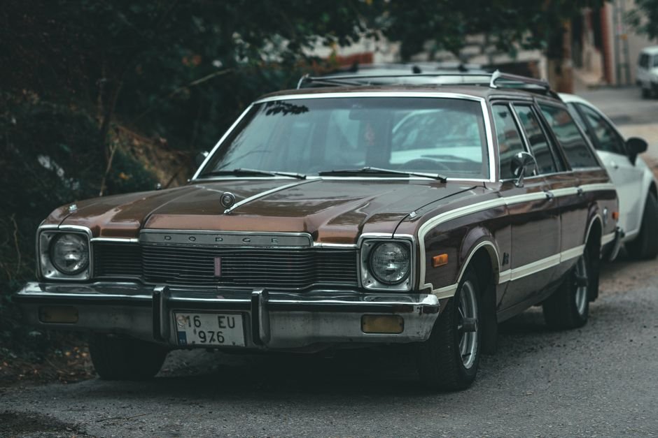 Dodge Deluxe - Sedan (Like New)