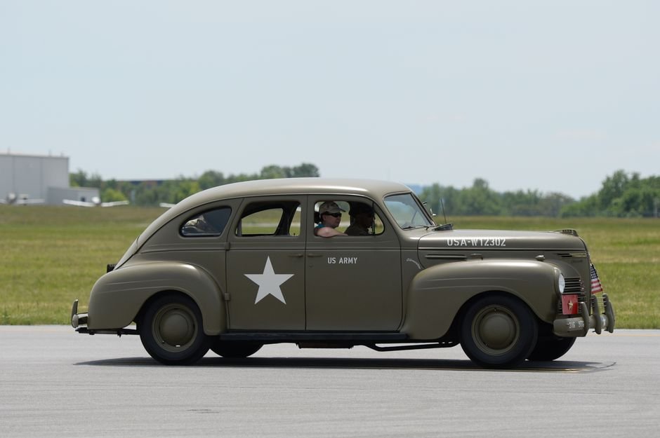 Dodge Deluxe - Sedan (Like New)