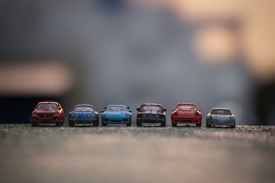 Mini GT Line - Sedan (For Parts/Repair)